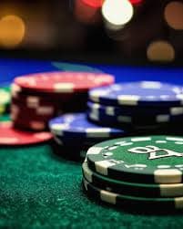 Người chơi Việt trải nghiệm bàn baccarat Live Casino lo cap trên điện thoại